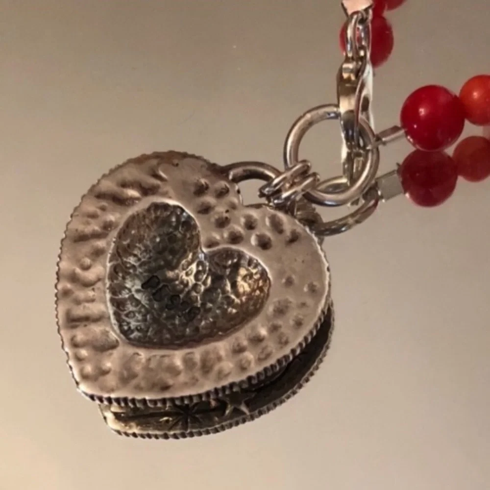 Rare Vintage Silpada Red Coral Sterling Silver Heart Charm Bracelet B0937